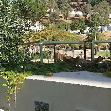 Garden W/sao Jorge Castle & Graca View *